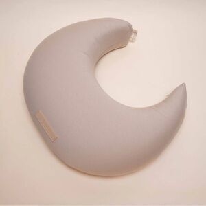 Butterr Nursing Pillow in Wheat